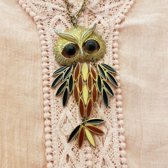 Vintage Jointed Owl Necklace Pendant 1970's style shows surface wear - Picture 1 of 2
